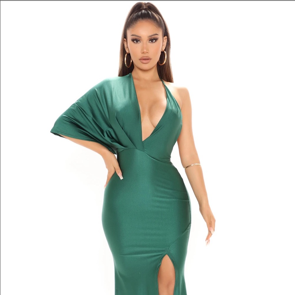 Walk of Fame dress by Fashion Nova